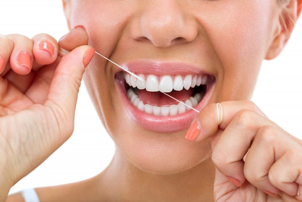 Vamos conversar sobre saúde bucal e autoestima? A associação nem sempre é imediata, mas ter dentes bonitos e saudáveis faz bem para todo o organismo.